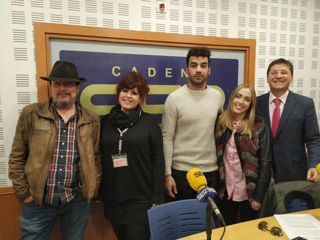 Fernando Ortíz, Elena Pozuelo, Manuel Cabello, María Caballero y Rafael Aguera. Presentación de Ser Buena Gente en Hoy por HOy Córdoba