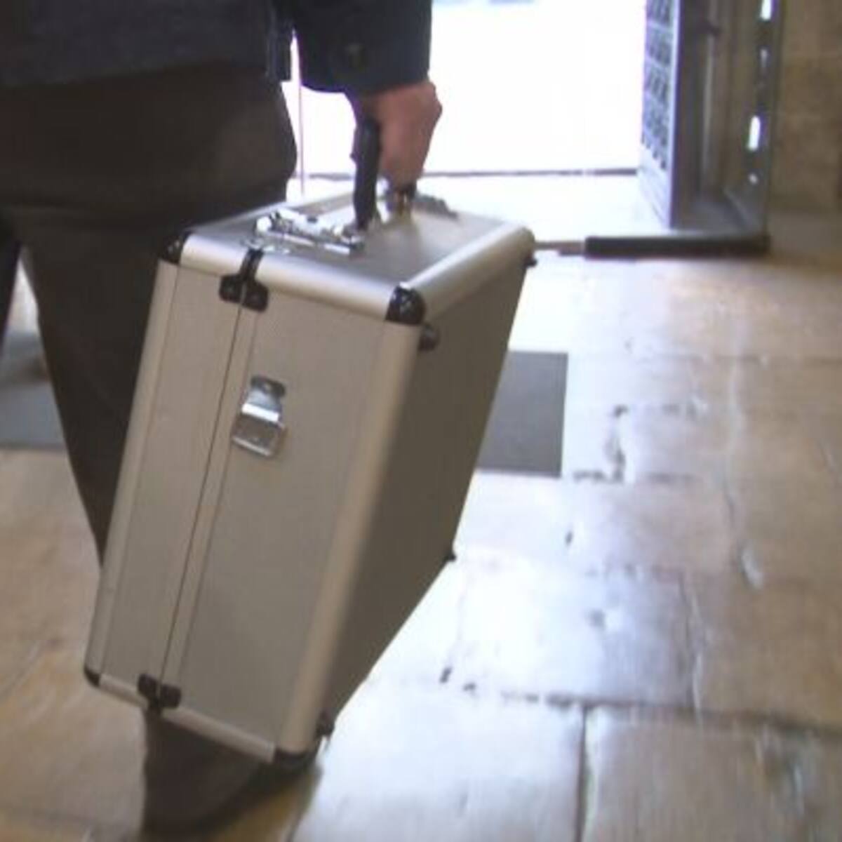 Anticorrupció i Antifrau revisen documentació a l'Ajuntament de Lleida