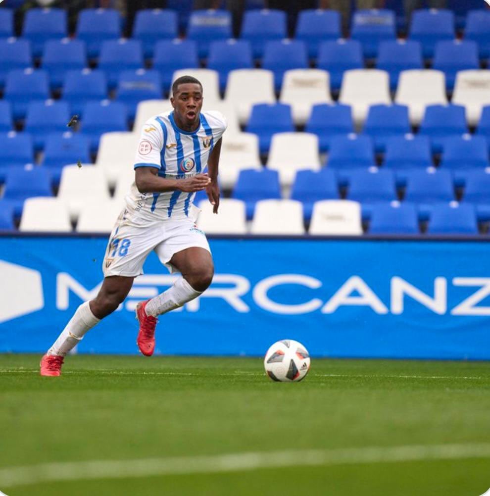 Dorian, durante un partido con el Leganés B