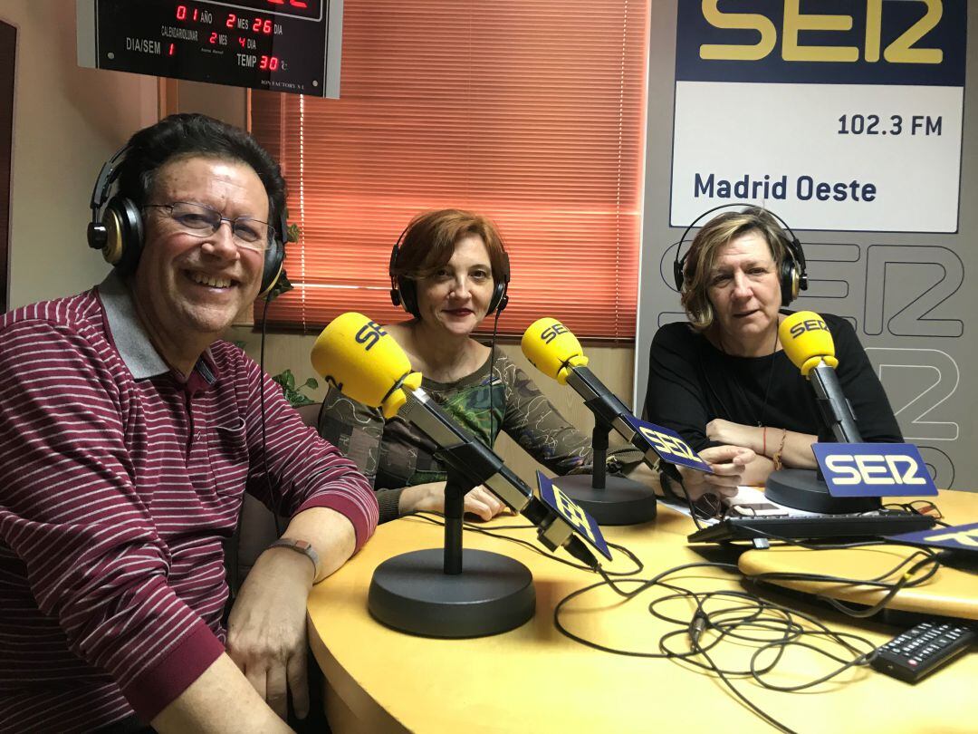 Goyo Fernández, Cristina Ramírez y Mercedes Sáez de la concejalía de Cultura de Alcorcón en el estudio de SER Madrid Oeste