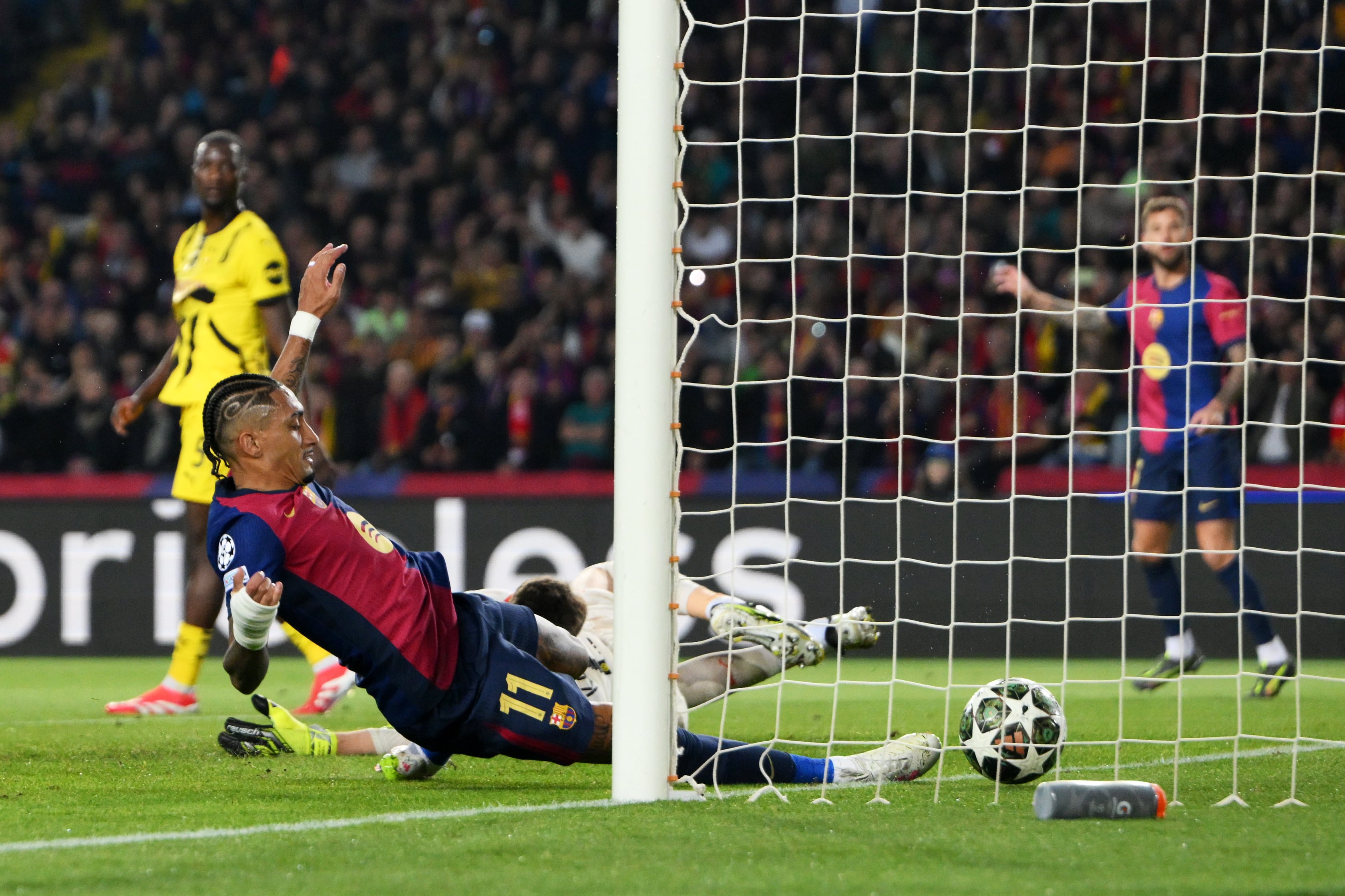 FC Barcelona v Borussia Dortmund - UEFA Champions League 2024/25 Quarter Final First Leg