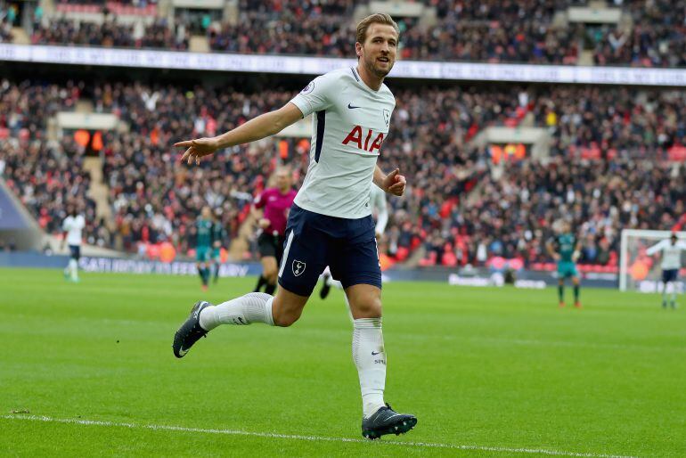 Harry Kane celebra un gol con el Tottenham