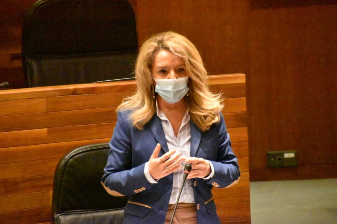 La portavoz popular, Teresa Mallada, durante una de sus intervenciones. 