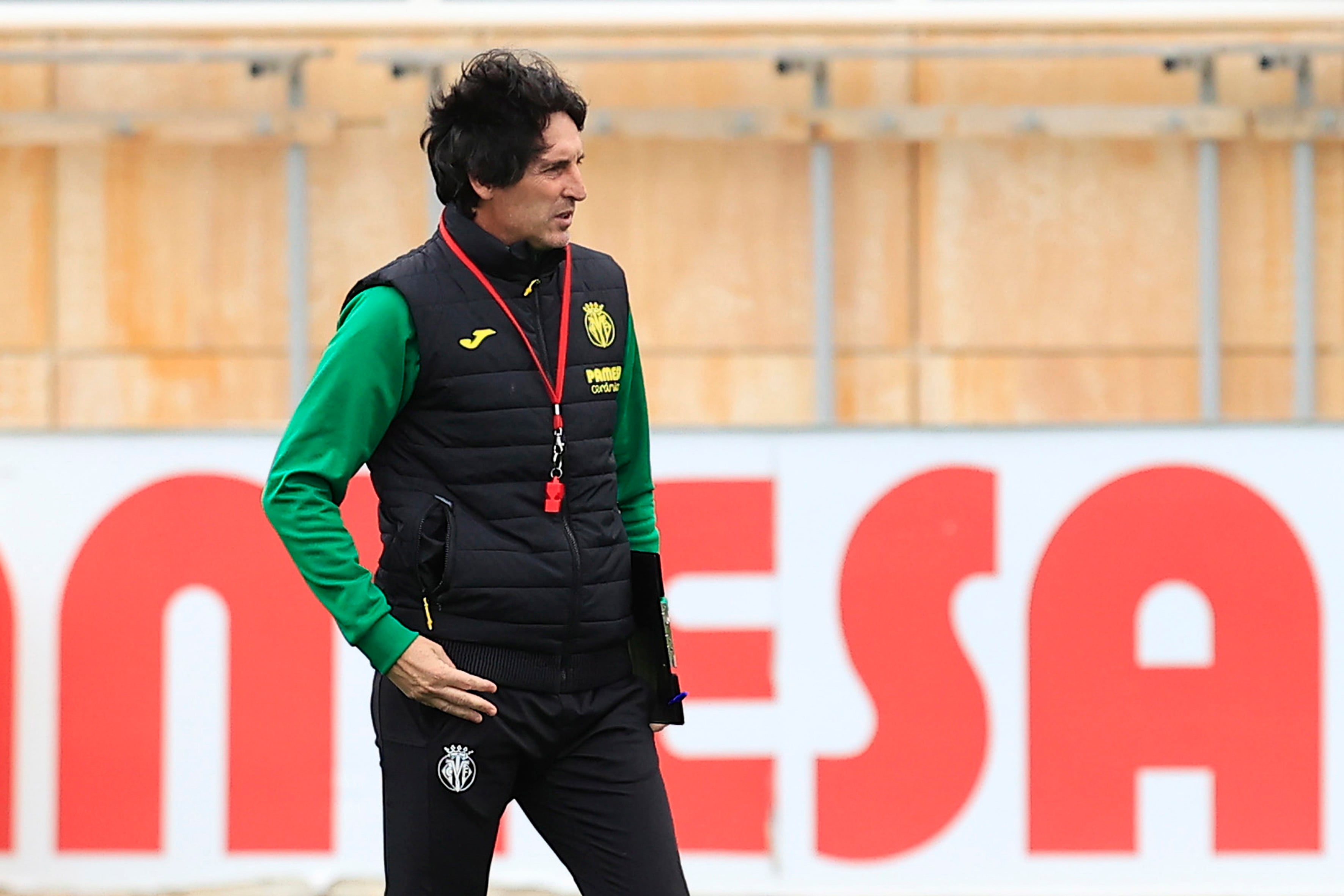 GRAFCVA3746. VILLARREAL (CASTELLÓN), 15/03/2022 El entrenador del Villarreal, Unai Emery, durante el entrenamiento previo al partido de Champions League que jugarán mañana miércoles contra la Juventus.EFE/Doménech Castelló
