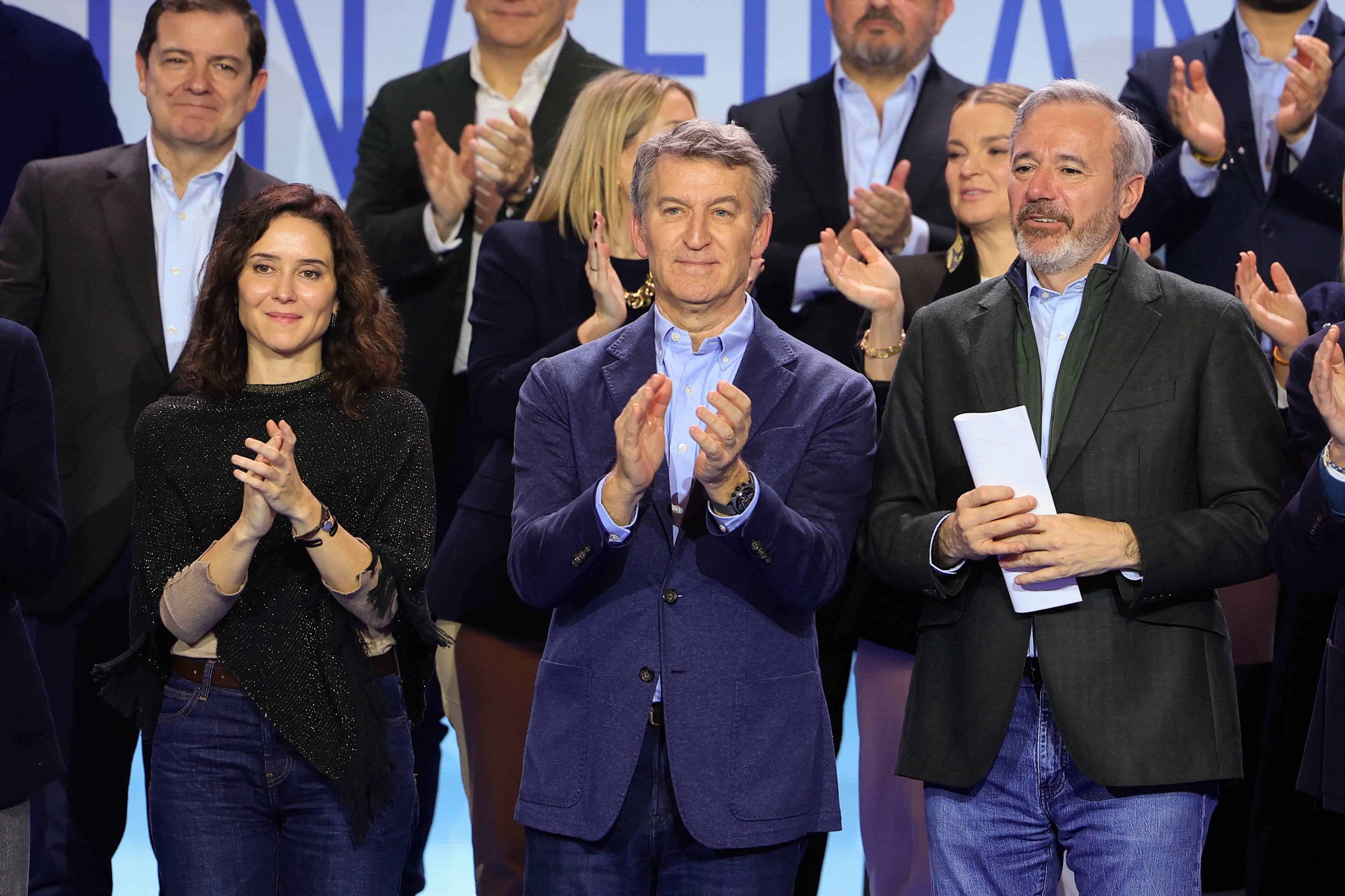 Feijóo acusa a Sánchez de "comprar el proyecto independentista para mantenerse en la Moncloa" y promete un nuevo modelo de financiación pactado con todas las comunidades