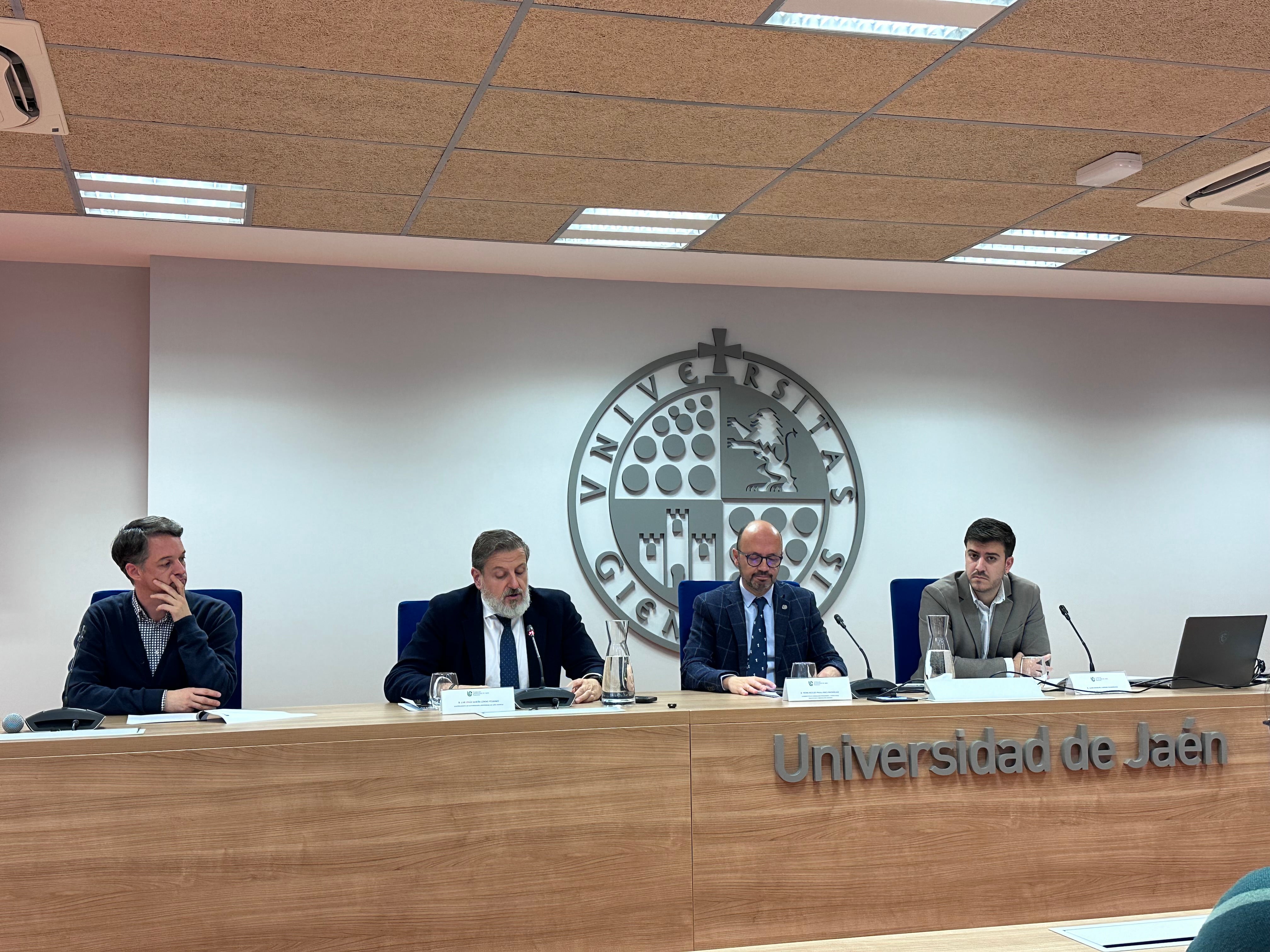 La Universidad de Jaén presenta una microcredencial para impulsar la transformación empresarial en la era digital