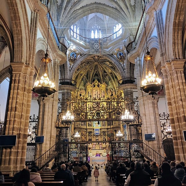 Interior de la basílica de Guadalupe