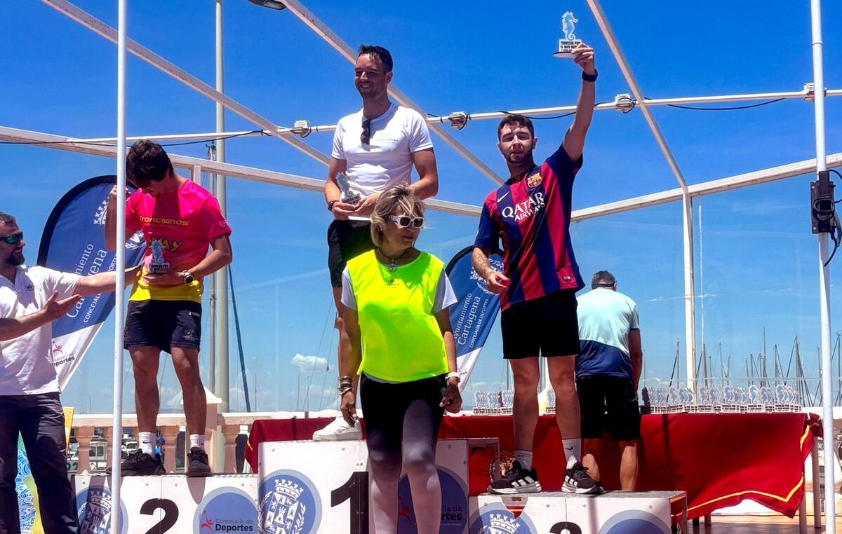 Antonio Mtnez, en el pódium