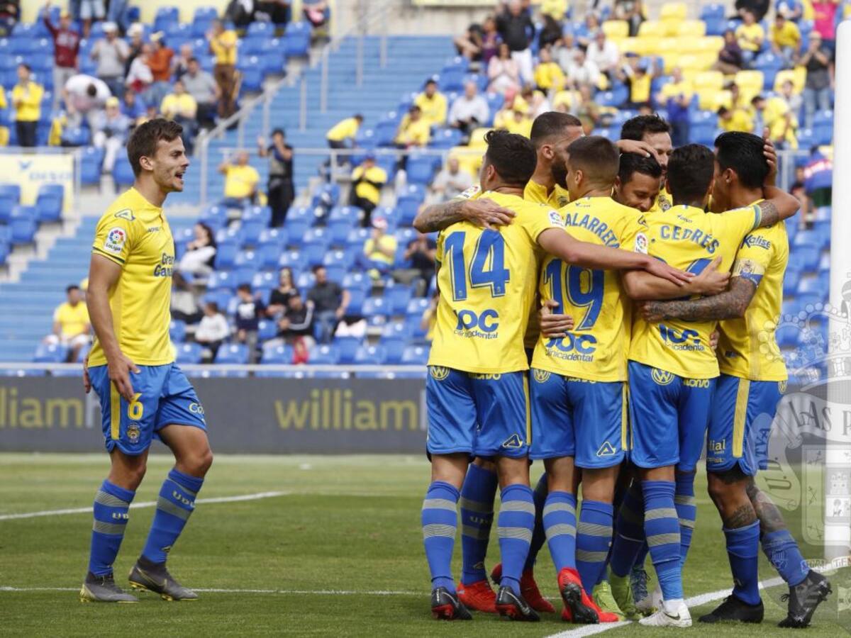 La UD Las Palmas desplazará 22 jugadores para visitar a Ponferradina y Lugo