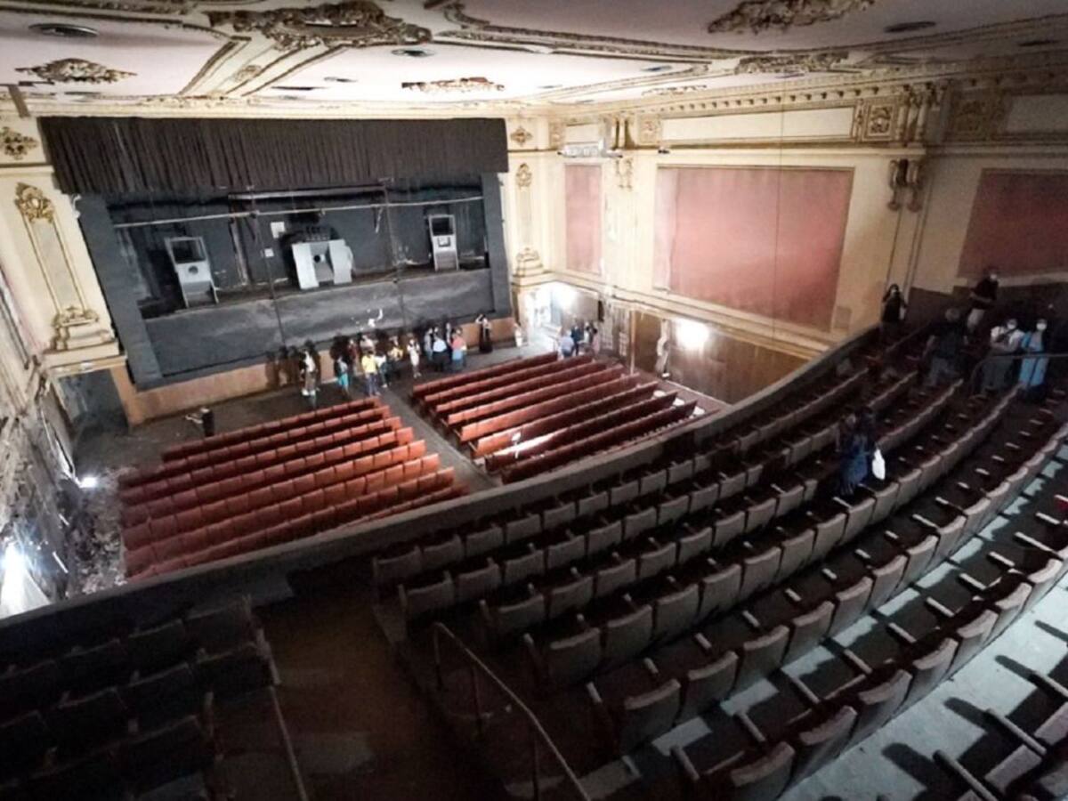 40 arquitectos visitan el Cine Central para participar en el concurso de ideas para su recuperación