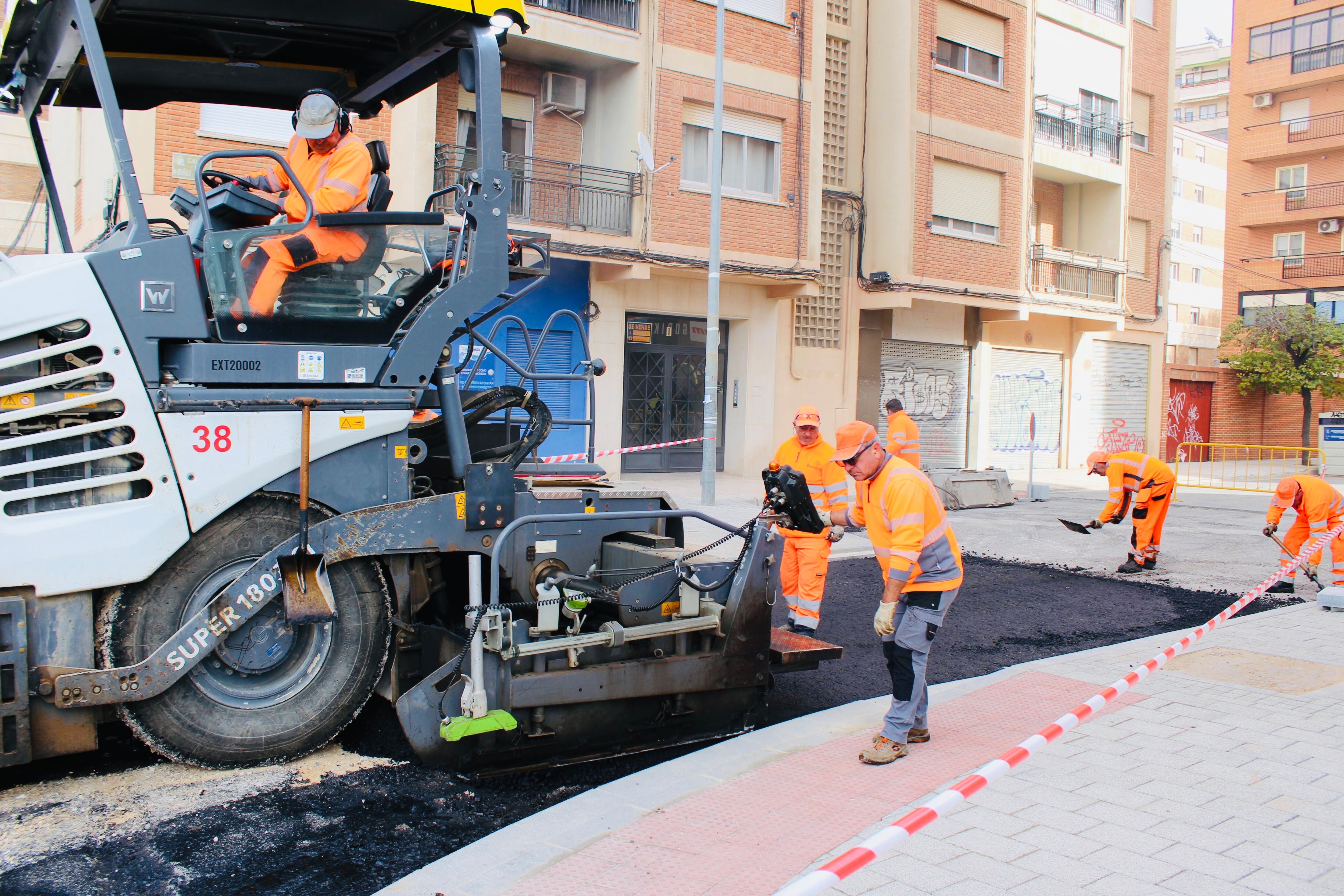 Imagen de archivo de unas obras de asfaltado en la ciudad