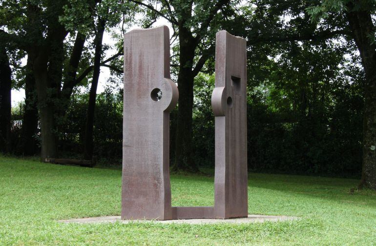 Imagen de una de las obras expuestas en Chillida Leku.