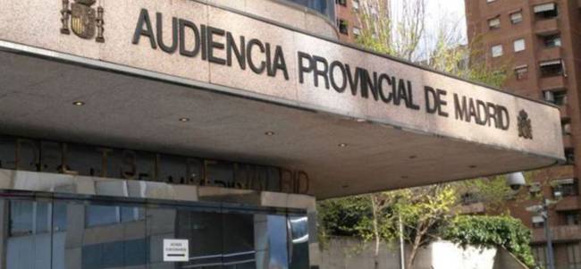 La Audiencia Provincial de Madrid revoca la pena de prisión al autor de una bofetada a una mujer por no se su pareja.