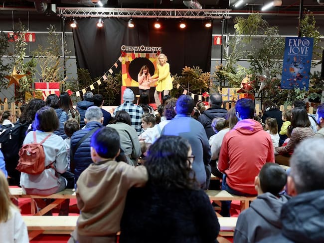 València inaugura Expojove y La Central de la Navidad como epicentro de la ilusión navideña familiar