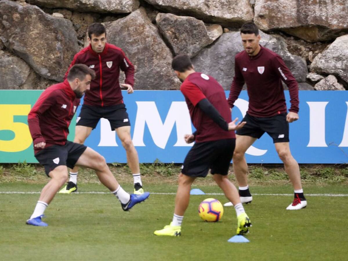 Núñez por Nolaskoain, única novedad en la convocatoria