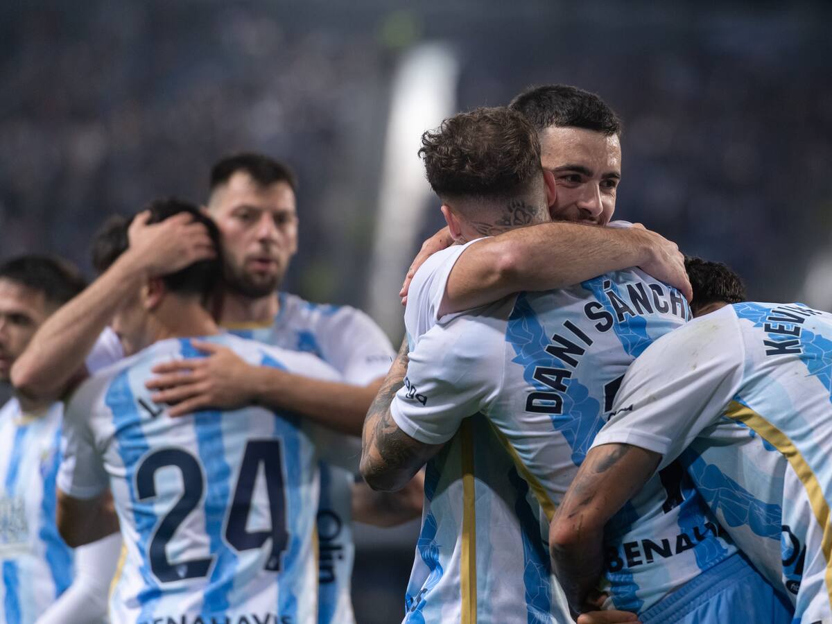 El Málaga inicia la semana sin Cordero e Izan Merino, concentrados con la Sub 19