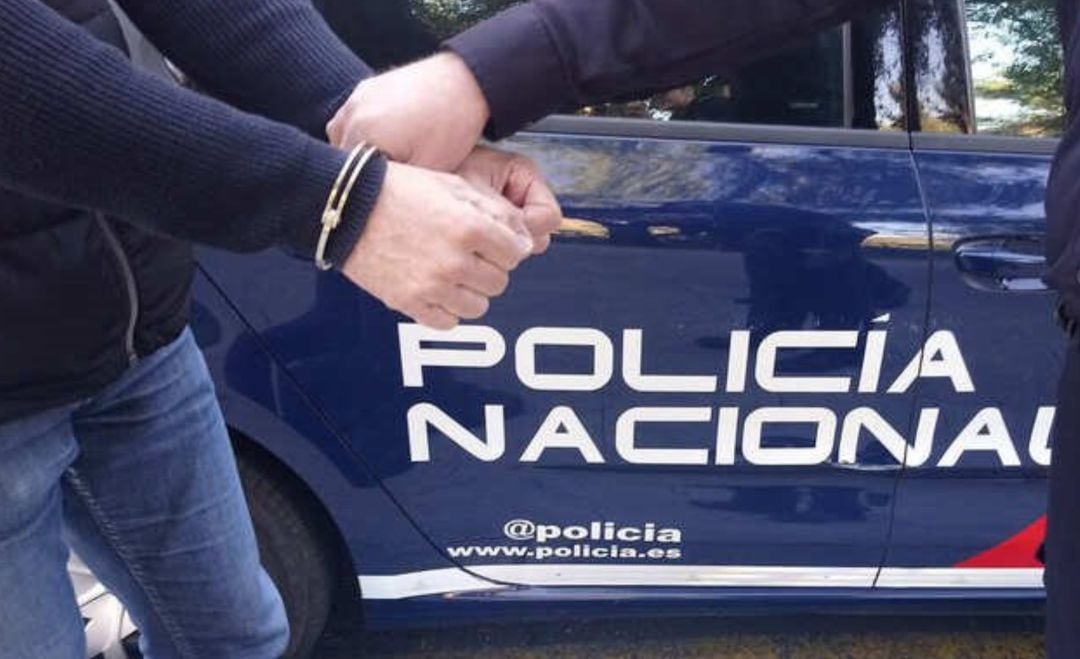 Un hombre detenido por la Policía Nacional