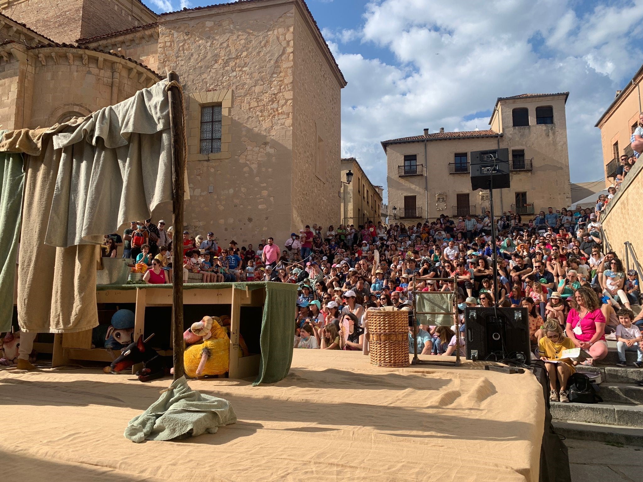 La Plaza de San Martín, escenario callejero de Titirimundi