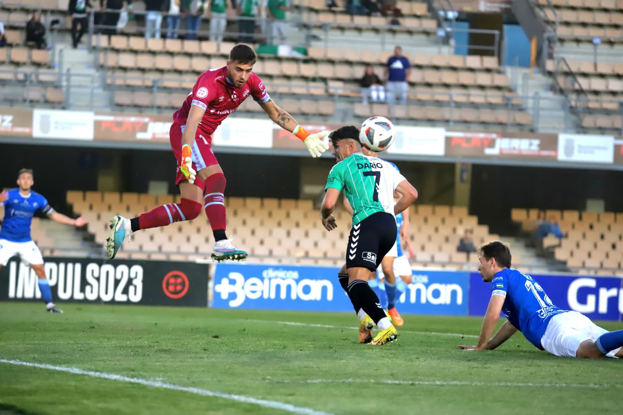 Antonio Miguel defendió la portería del Xerez DFC