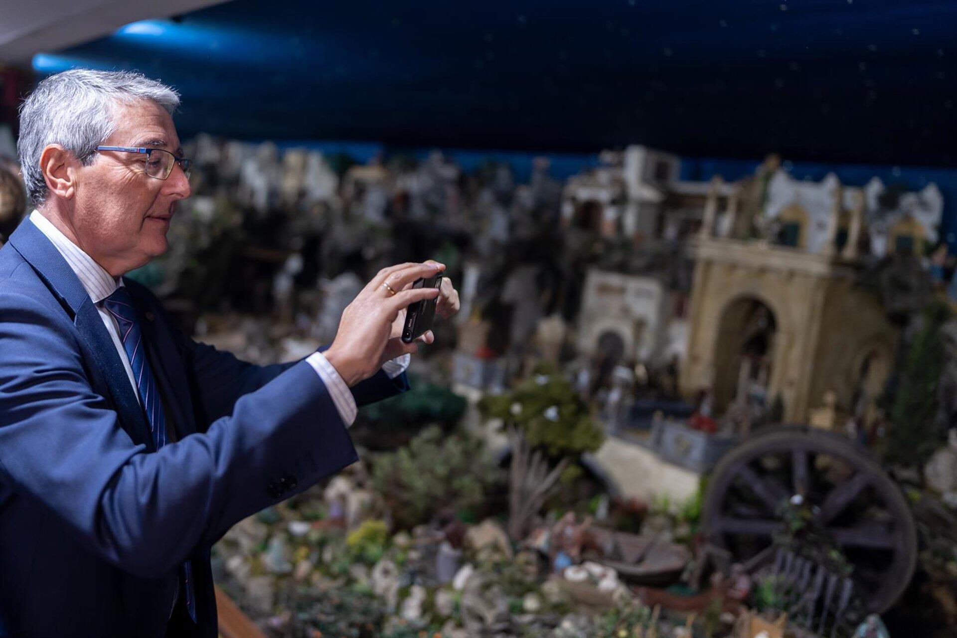 La Diputación renueva su belén interactivo, que cuenta con 1.900 figuras y rincones singulares de la provincia