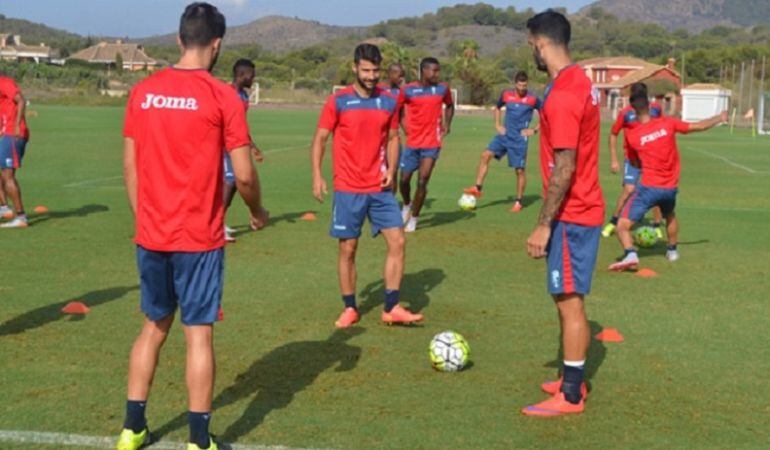 Sesión de entrenamiento del Granada CF