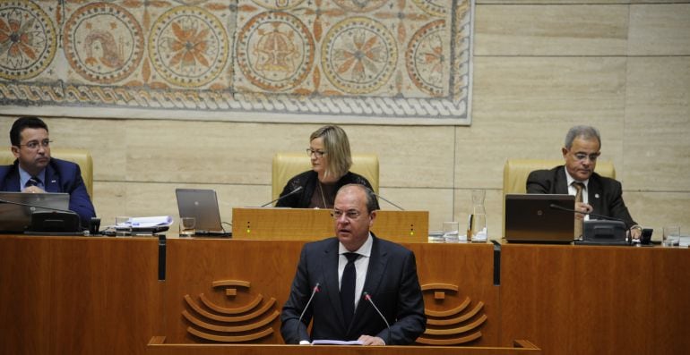 José Antonio Monago interviene en el pleno