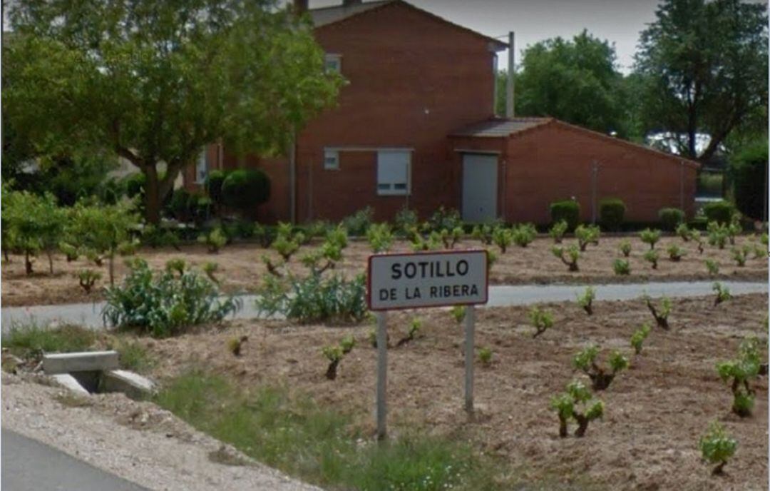 Entrada al casco urbano de Sotillo de la Ribera