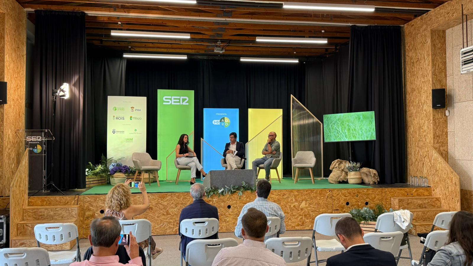 Entrevista a Álvaro Mayordomo, director Corporativo y Operaciones de IAM Carbonzero, y Javier Antelo, concelleiro Ames (comunidades enerxéticas)