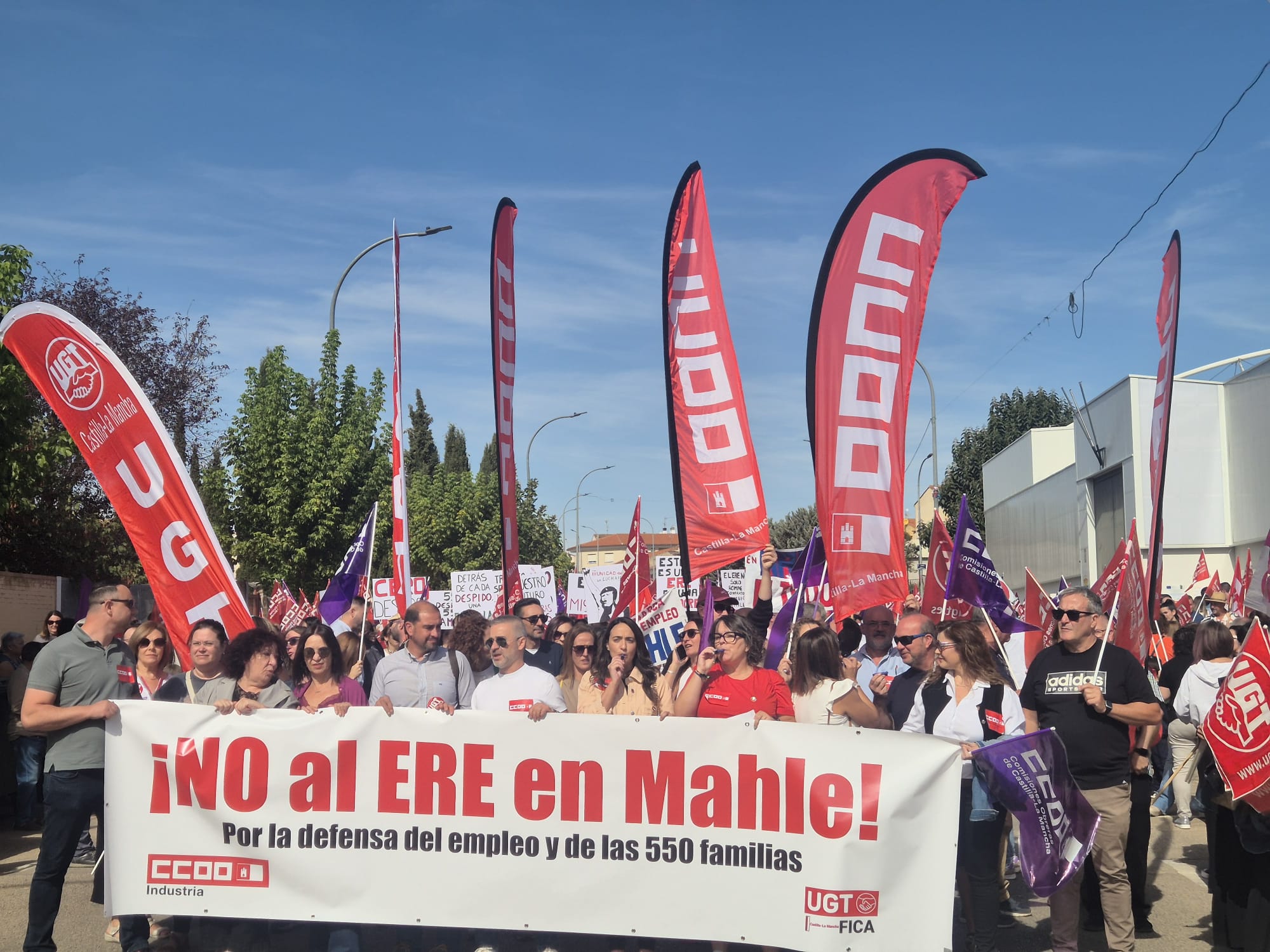 Concentración de los trabajadores de Mahle en Motilla del Palancar el pasado 27 de septiembre