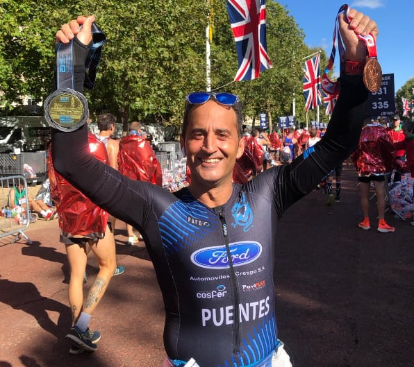 David Hernández Puentes, en la meta de la Maratón de Londres