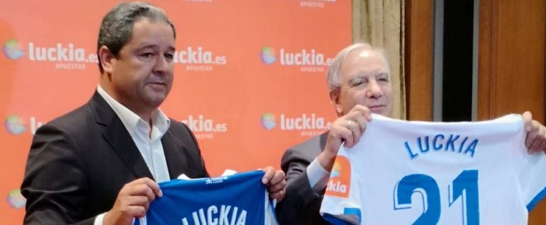 Tino Fernández y el presidente del Grupo Luckia, José González Fuentes