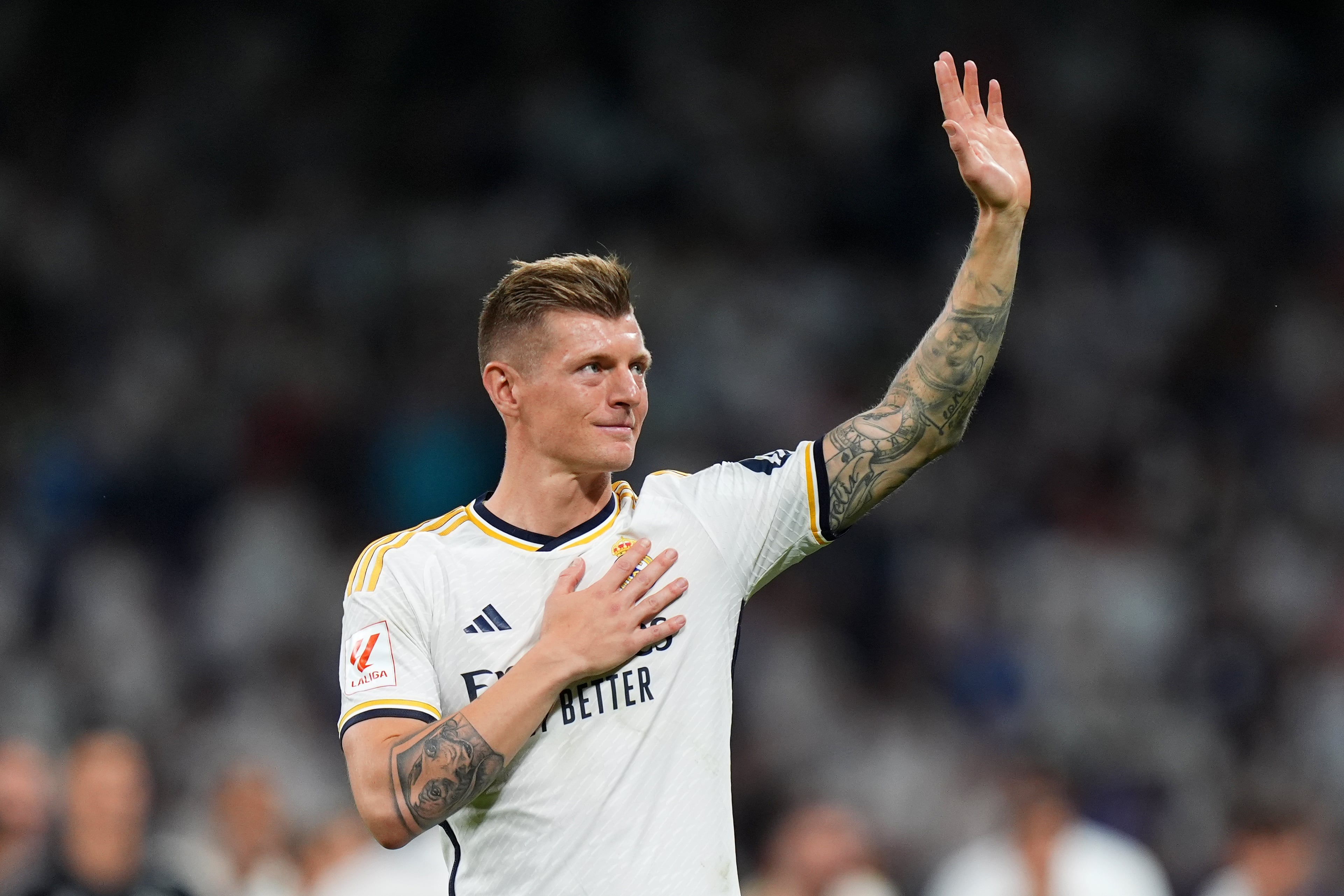 Toni Kroos se despide del Santiago Bernabéu en su último partido de Liga