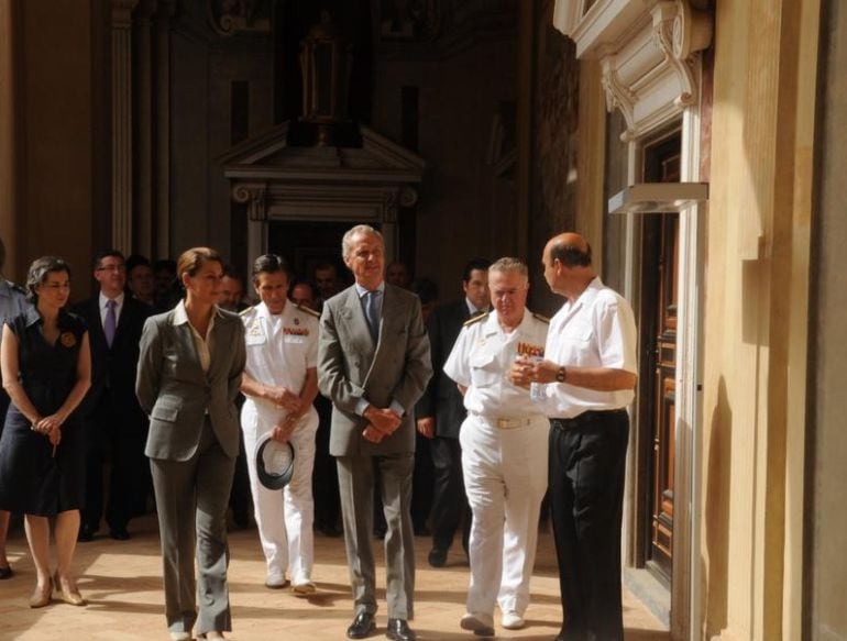 Visita que giró hace la entonces presidenta de Castilla La Mancha, María Dolores de Cospedal al Archivo de la Armada Española, junto al ministro de Defensa, Pedro Morenés. Junio de 2012.