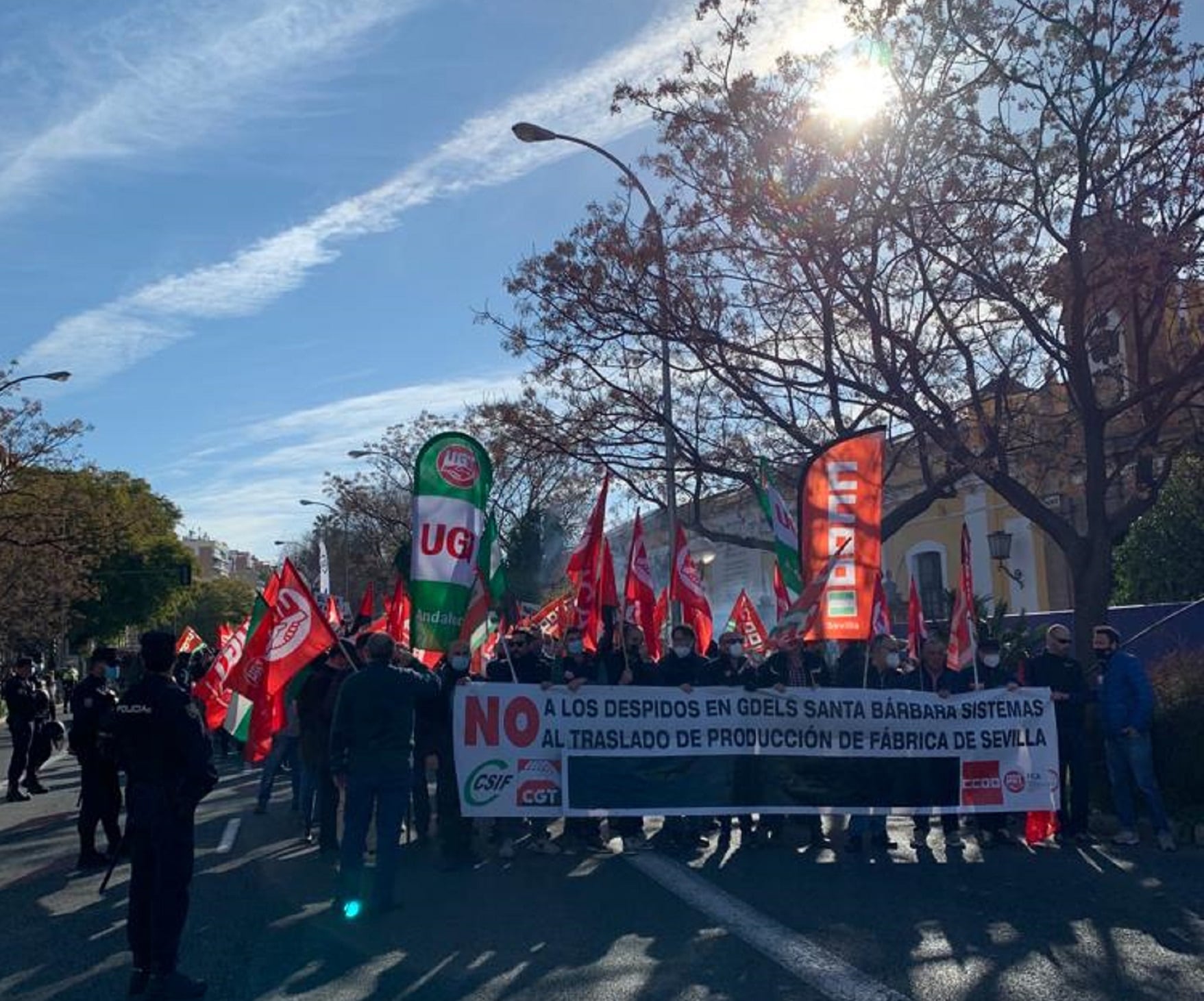 Manifestación de los trabajadores de Santa Bárbara desde la Fábrica de Artillería.