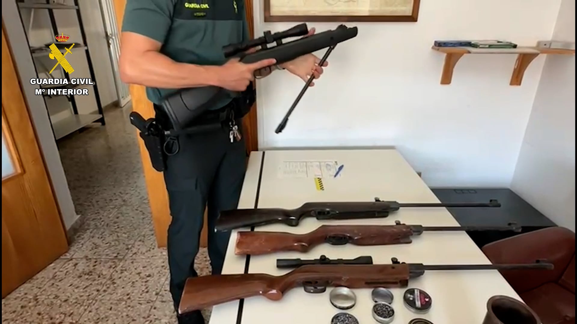 La pareja fue detenida en el mismo domicilio y posteriormente ingresaron en prisión