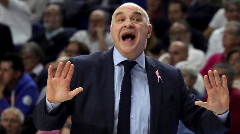 Pablo Laso ordena a su equipo frente al CSKA