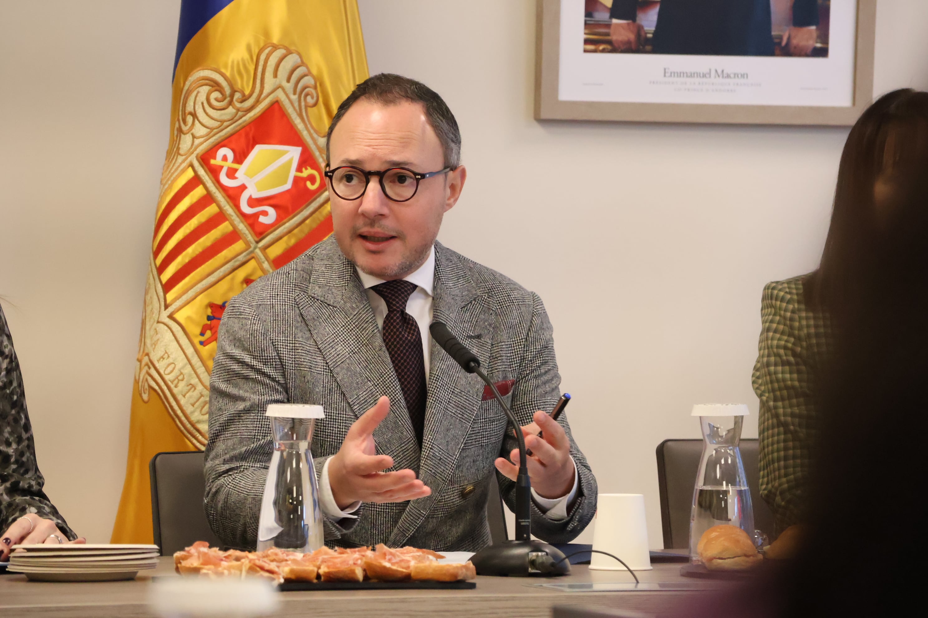 El cap de Govern, Xavier Espot, durant l&#039;esmorzar de Nadal amb la premsa en el què ha repassat els principals reptes pel 2025.