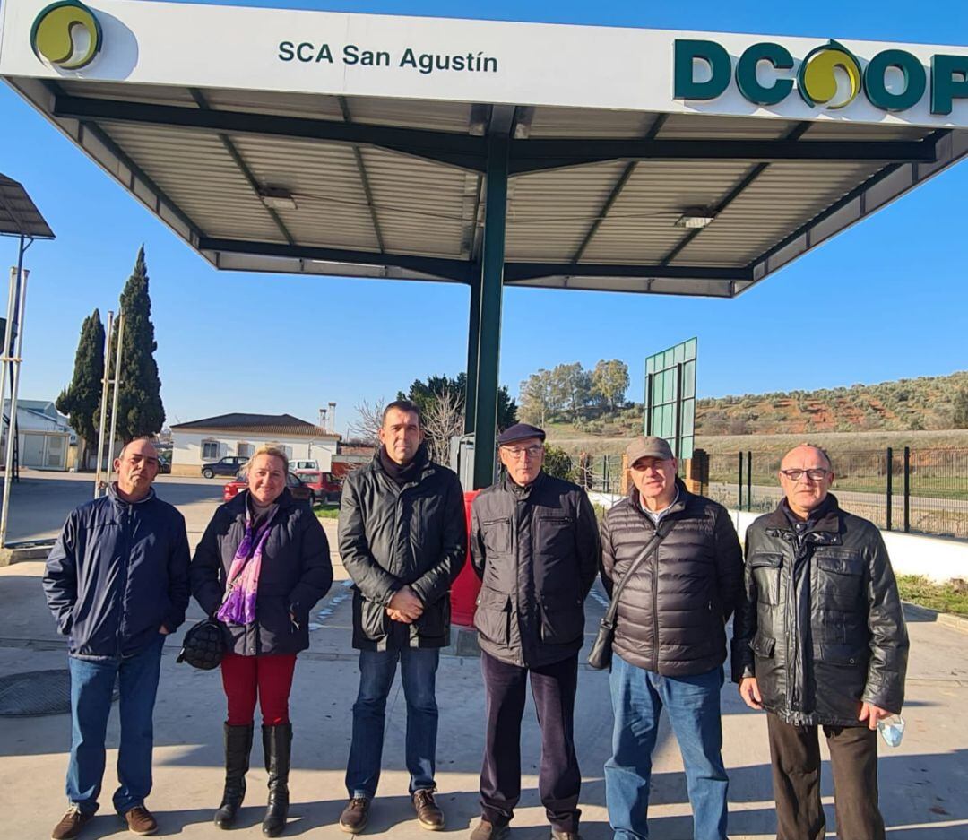 Andrés Ibarra, Juan Clara Serrano, rafael Guzmán, Juan Cámara, José Vergara y Vicente Ortega, miembros de la nueva junta rectora de la Cooperativa San Agustín.