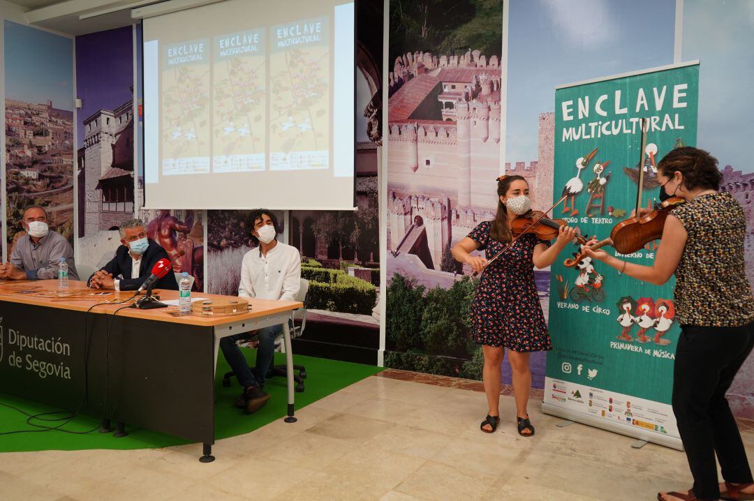 Presentación del festival Encalve Multicultural