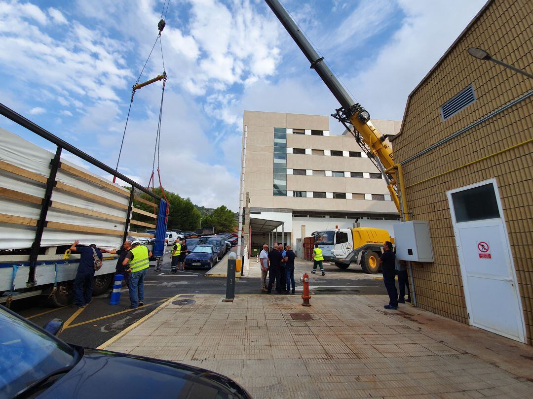 Instalación de las dos plantas enfriadoras en el Hospital de Elda