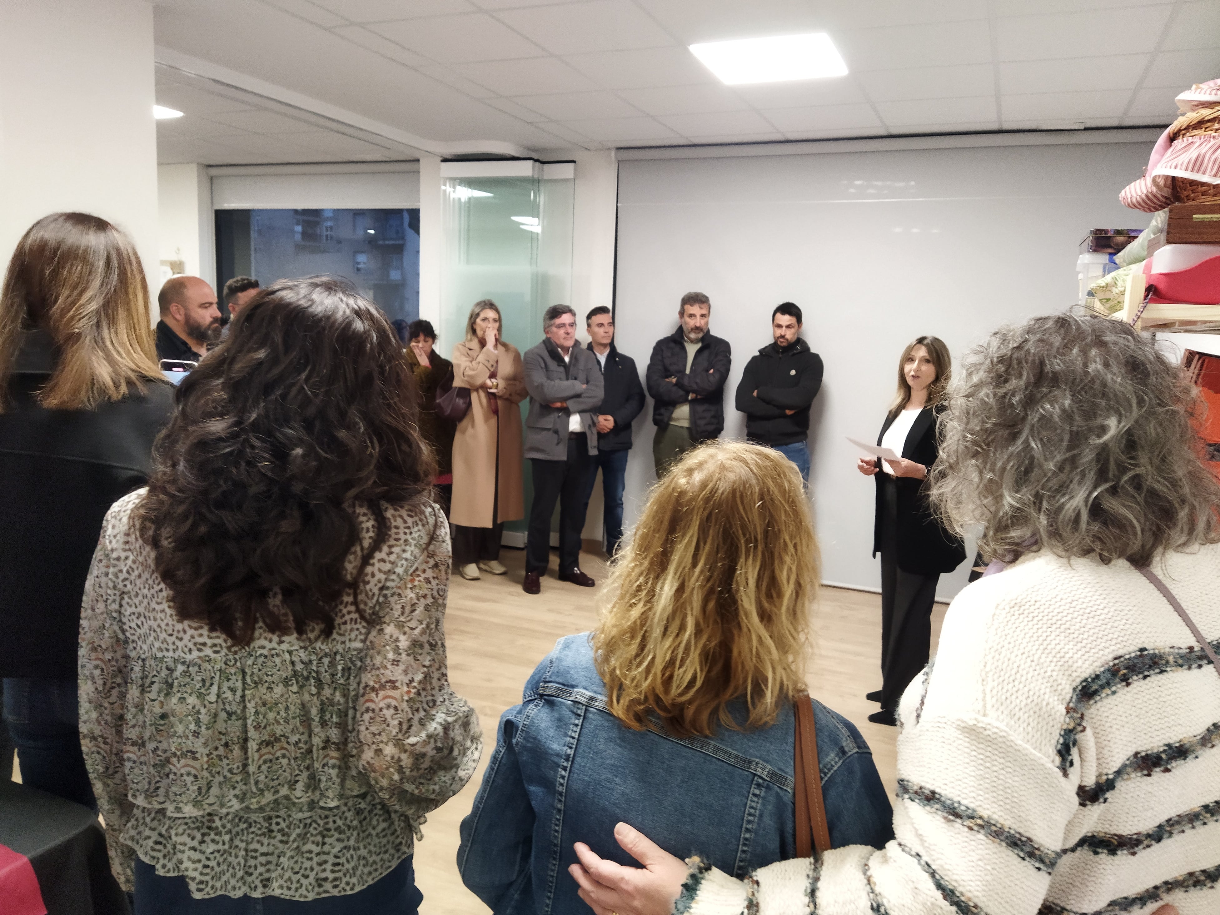 María José Grau, presidenta de Solc, durante su discurso de agradecimiento ante los asistentes al acto de apertura oficial de la nueva sede de la asociación.