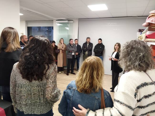 María José Grau, presidenta de Solc, durante su discurso de agradecimiento ante los asistentes al acto de apertura oficial de la nueva sede de la asociación.