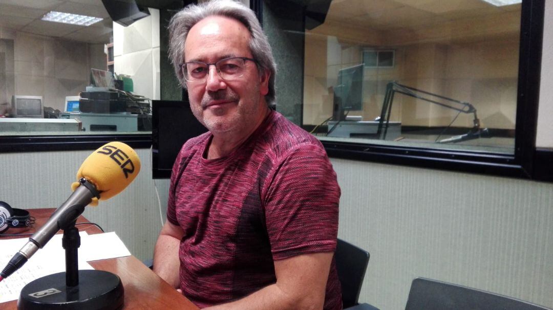 Francisco Guarido en los estudios de Radio Zamora