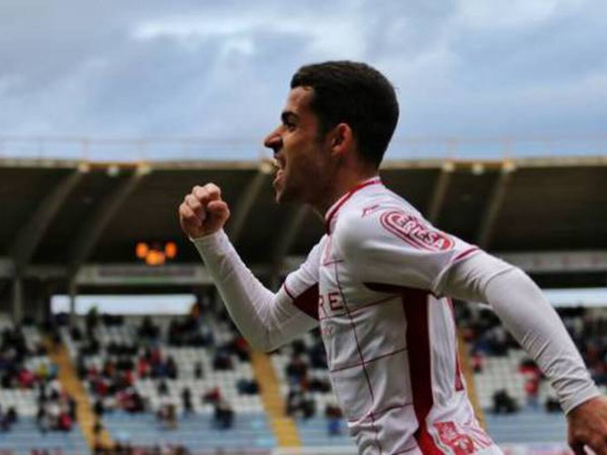 Alberto Solís jugará en la Cultural en el Centenario