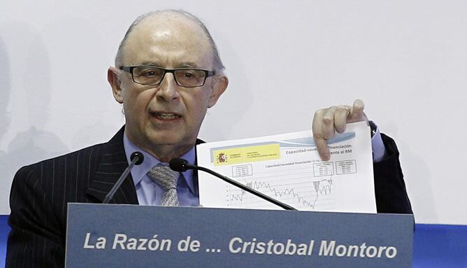 Cristóbal Montoro, durante su intervención en el foro organizado por el diario &#039;La Razón&#039;