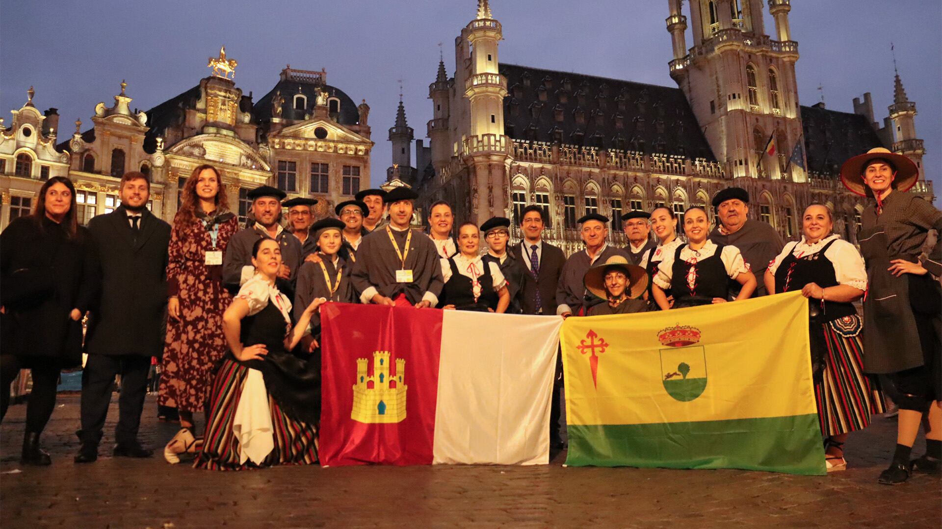 El grupo folklórico 'Virgen de las Viñas' de Tomelloso actúa en Bruselas en el marco de la Semana Europea de las Regiones