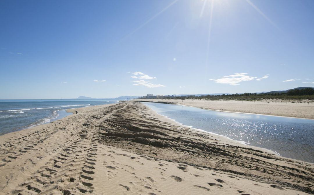 Desembocadura del río Vaca entre Xeraco y Gandia 