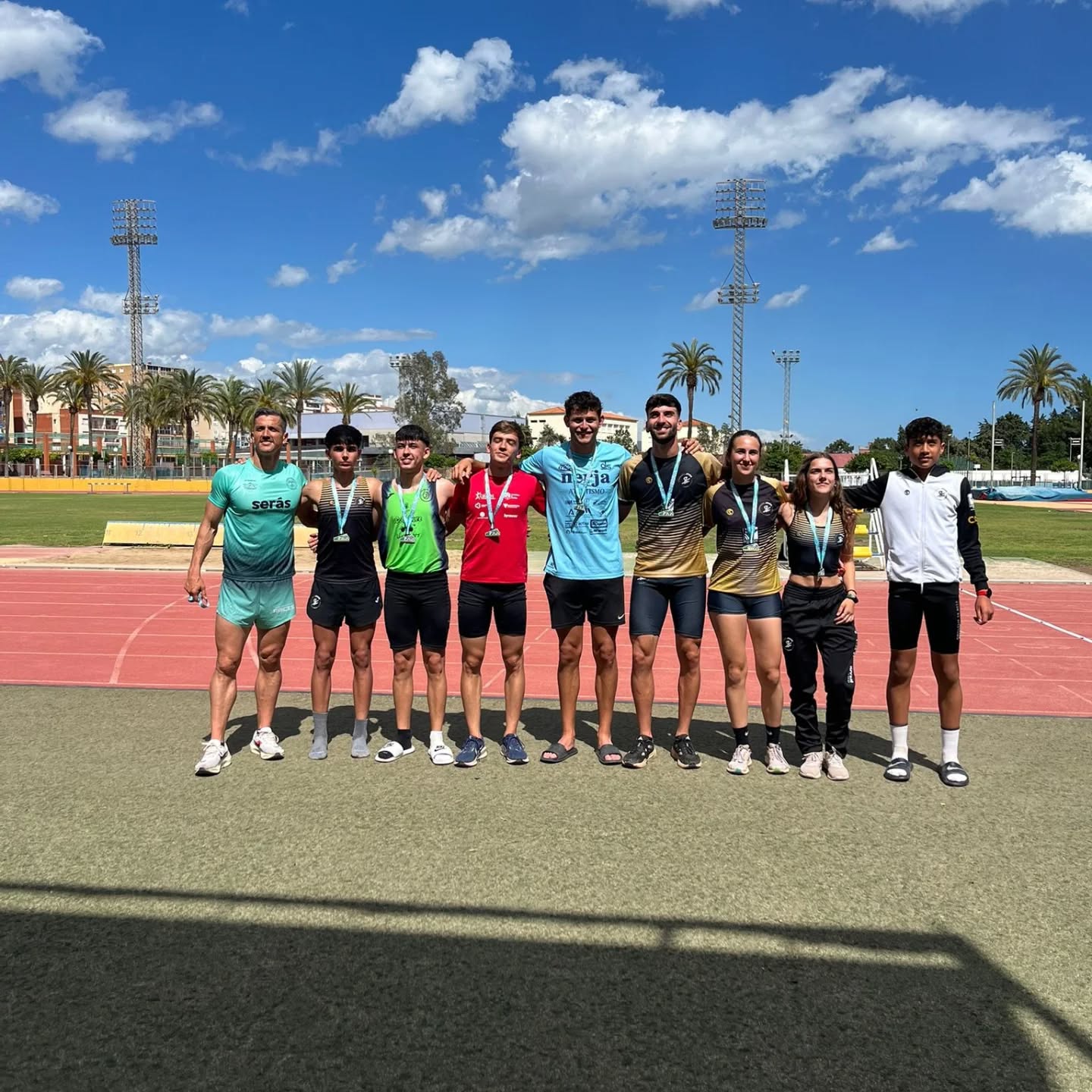 Los atletas del Trops-Cueva de Nerja participantes en el Campeonato de Andalucía de pruebas combinadas