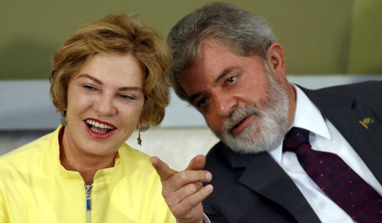 Lula da Silva junto a su esposa, Marisa Leticia