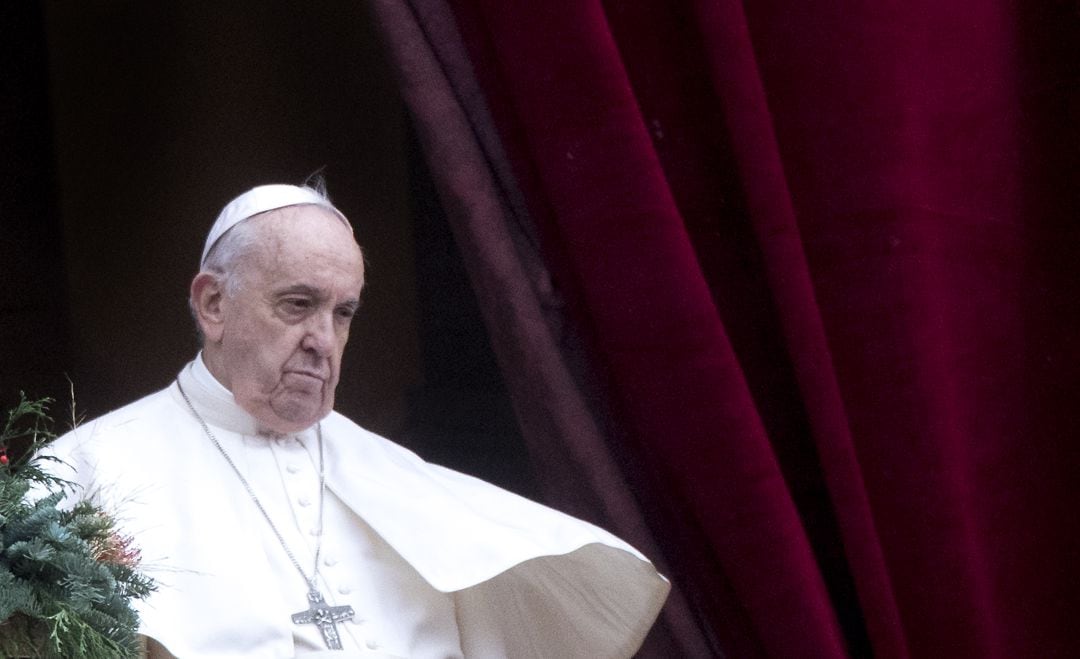 El papa Francisco dando su mensaje de Navidad.